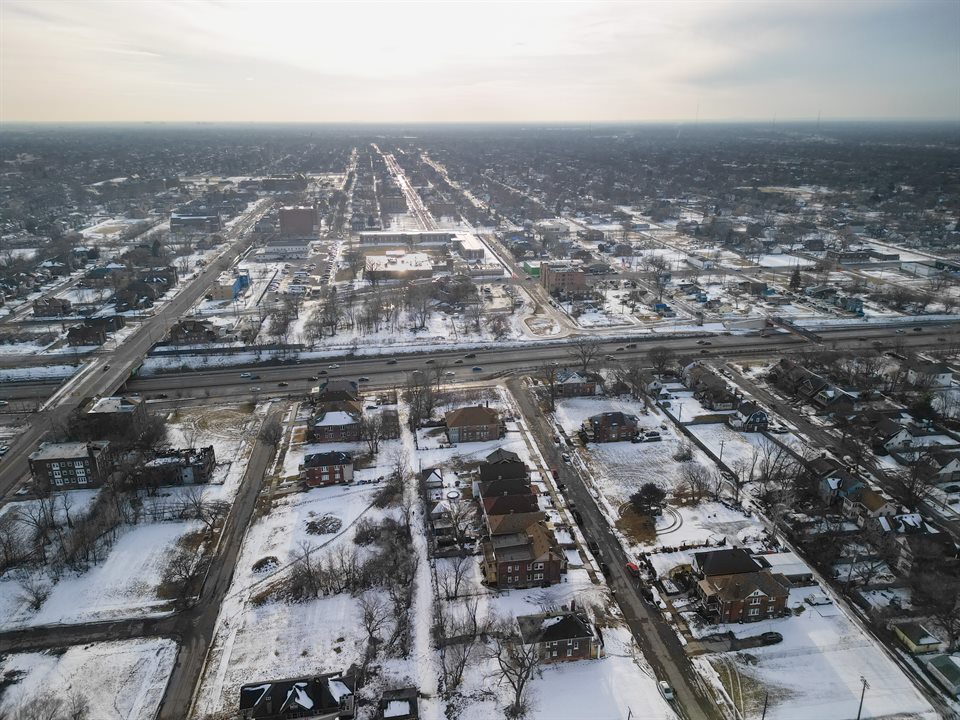 Long winter view along a Detroit avenue